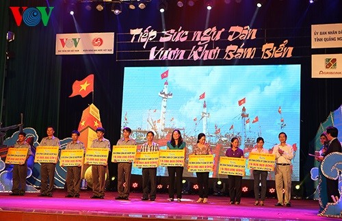 Art performance to promote offshore fishing - ảnh 2